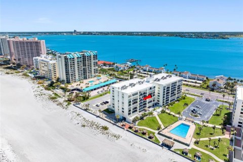 Condo in Clearwater, Florida, 2 bedrooms  № 1625645 - photo 2