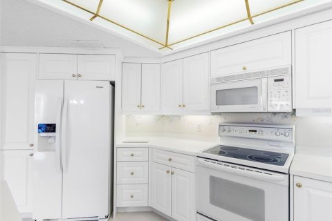 Condo in Clearwater, Florida, 2 bedrooms  № 1625645 - photo 9