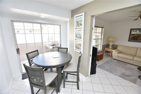House in Sarasota, Florida 3 bedrooms, 158.49 sq.m. № 1539393 - photo 7
