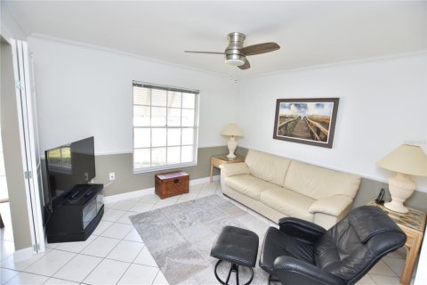 House in Sarasota, Florida 3 bedrooms, 158.49 sq.m. № 1539393 - photo 12
