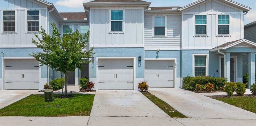 Townhouse in Holiday, Florida 3 bedrooms, 133.78 sq.m. № 2117159