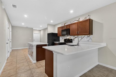 Townhouse in Holiday, Florida 3 bedrooms, 133.78 sq.m. № 2117159 - photo 7