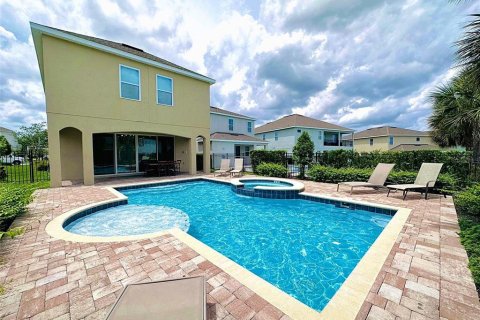 House in Kissimmee, Florida 6 bedrooms, 302.21 sq.m. № 1569961 - photo 16