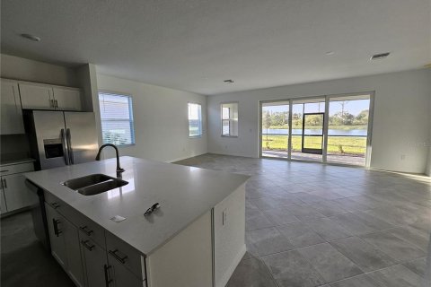 House in Venice, Florida 3 bedrooms, 205.69 sq.m. № 1796189 - photo 2