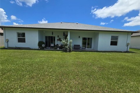 Commercial property in Port Charlotte, Florida 6 bedrooms, 198.44 sq.m. № 2304733 - photo 11