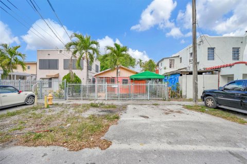 Купить виллу или дом в Майами, Флорида 3 спальни, 89.37м2, № 2043574 - фото 29