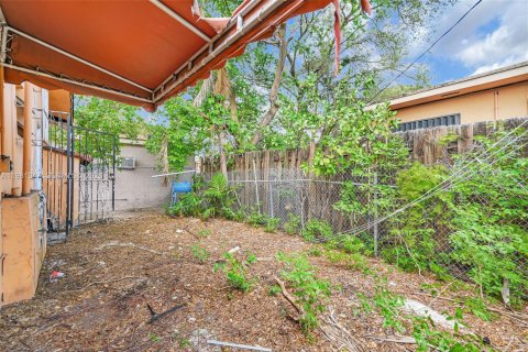 Купить виллу или дом в Майами, Флорида 3 спальни, 89.37м2, № 2043574 - фото 28