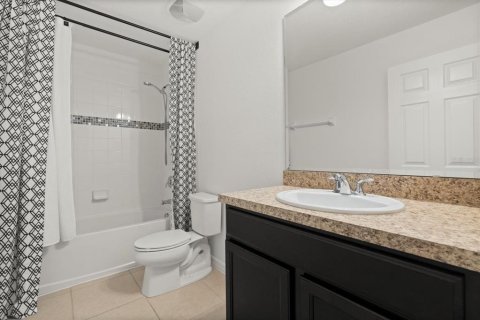 Townhouse in Davenport, Florida 3 bedrooms, 149.2 sq.m. № 2211297 - photo 17