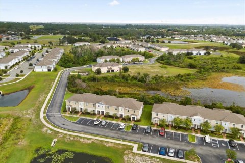 Townhouse in Davenport, Florida 3 bedrooms, 149.2 sq.m. № 2211297 - photo 26