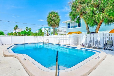 Copropriété à vendre à Indian Rocks Beach, Floride: 2 chambres, 64.1 m2 № 1901742 - photo 29