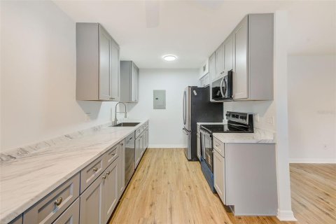 Copropriété à vendre à Indian Rocks Beach, Floride: 2 chambres, 64.1 m2 № 1901742 - photo 8