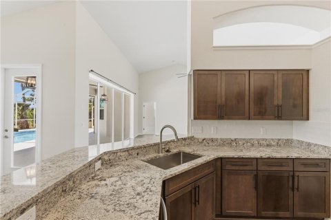 Casa en venta en Rotonda, Florida, 4 dormitorios, 253.07 m2 № 2227830 - foto 13