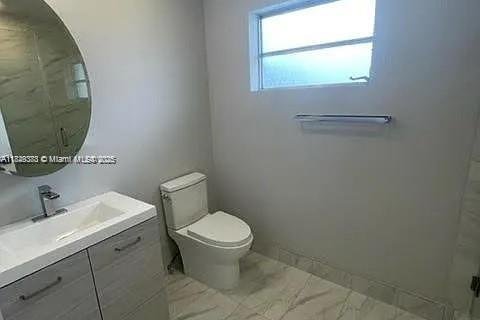 Casa en venta en Miami, Florida, 5 dormitorios, 269.42 m2 № 1848776 - foto 28