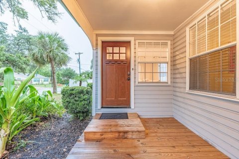 House in Sarasota, Florida 2 bedrooms, 93.65 sq.m. № 1350982 - photo 4