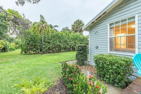 House in Sarasota, Florida 2 bedrooms, 93.65 sq.m. № 1350982 - photo 11