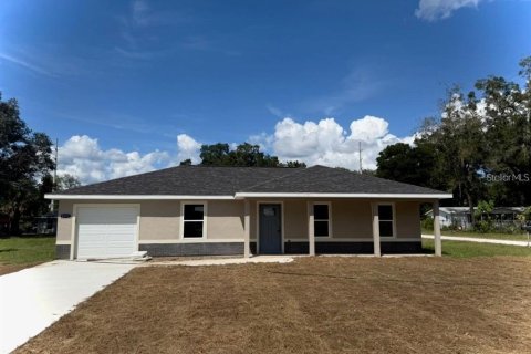 Villa ou maison à Summerfield, Floride 3 chambres, 104.52 m2 № 2208079