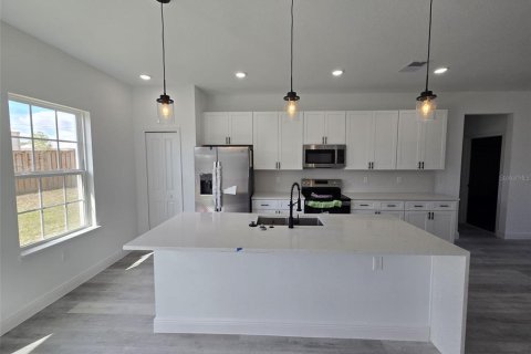 House in Ocala, Florida 4 bedrooms, 164.81 sq.m. № 1720808 - photo 3