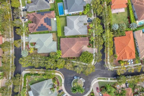 Купить виллу или дом в Уэстон, Флорида 8 комнат, 248.42м2, № 2044560 - фото 11