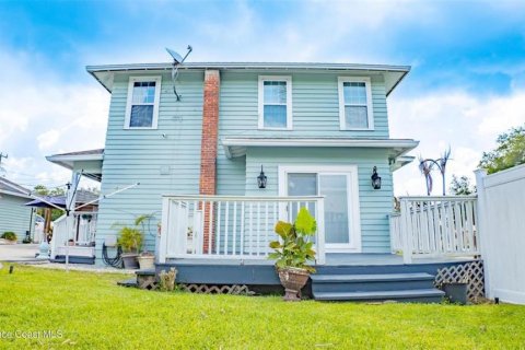 House in Cocoa, Florida 4 bedrooms, 221.85 sq.m. № 2110405 - photo 25