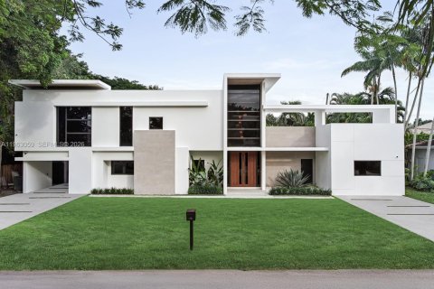 House in Miami, Florida 5 bedrooms, 331.2 sq.m. № 2024284
