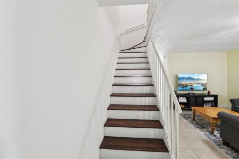Townhouse in Tampa, Florida 2 bedrooms, 98.85 sq.m. № 1870553 - photo 11
