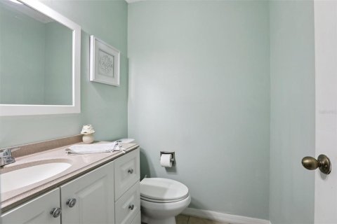 Townhouse in Tampa, Florida 2 bedrooms, 98.85 sq.m. № 1870553 - photo 14
