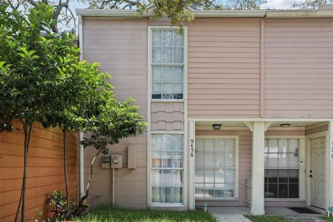 Townhouse in Tampa, Florida 2 bedrooms, 98.85 sq.m. № 1870553 - photo 1