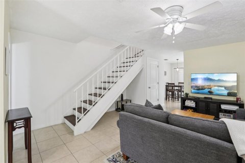 Townhouse in Tampa, Florida 2 bedrooms, 98.85 sq.m. № 1870553 - photo 8
