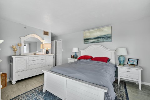 Condo in St. Lucie, Florida, 3 bedrooms  № 2088121 - photo 18