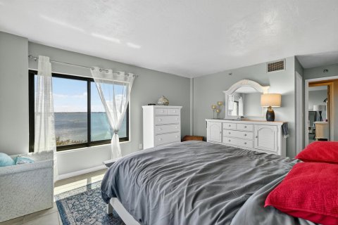 Condo in St. Lucie, Florida, 3 bedrooms  № 2088121 - photo 16