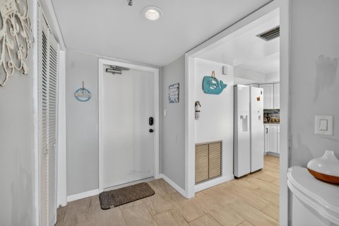 Condo in St. Lucie, Florida, 3 bedrooms  № 2088121 - photo 6