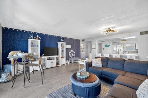 Condo in St. Lucie, Florida, 3 bedrooms  № 2088121 - photo 14