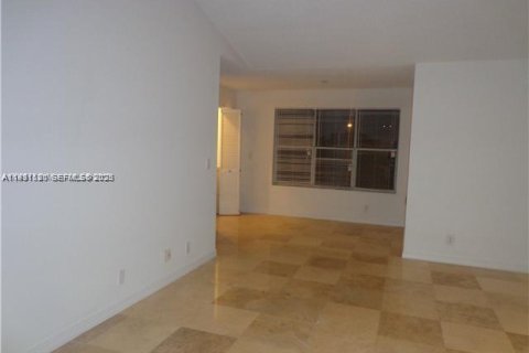 Condo in Margate, Florida, 2 bedrooms  № 1989603 - photo 4
