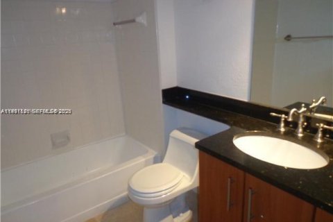 Condo in Margate, Florida, 2 bedrooms  № 1989603 - photo 5