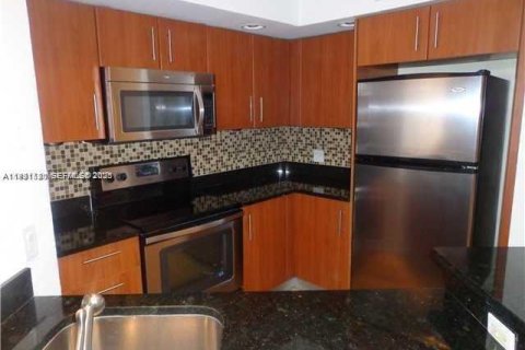 Condo in Margate, Florida, 2 bedrooms  № 1989603 - photo 2