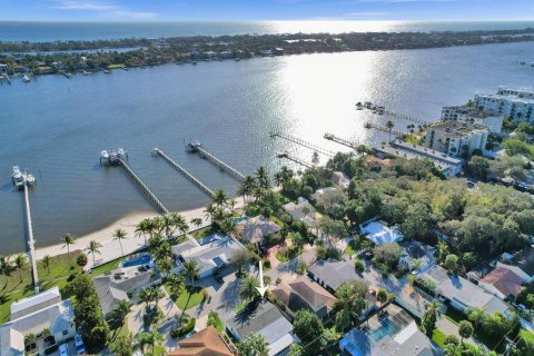 Villa ou maison à vendre à Lantana, Floride: 3 chambres, 139.35 m2 № 1079638 - photo 1
