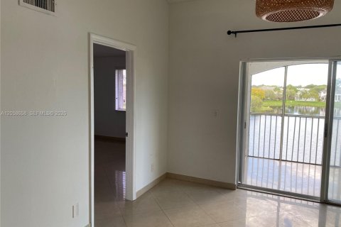 Appartement à louer à Doral, Floride: 2 chambres, 94.3 m2 № 2168196 - photo 13