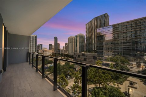 Condominio en venta en Miami, Florida, 2 dormitorios, 115.01 m2 № 2029409 - foto 13