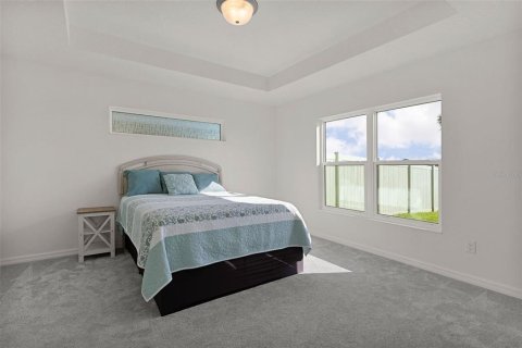 House in The Villages, Florida 3 bedrooms, 139.07 sq.m. № 2208905 - photo 20
