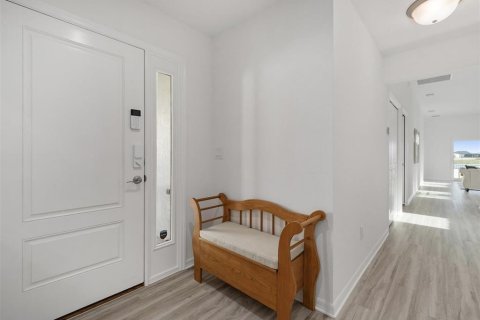 House in The Villages, Florida 3 bedrooms, 139.07 sq.m. № 2208905 - photo 6