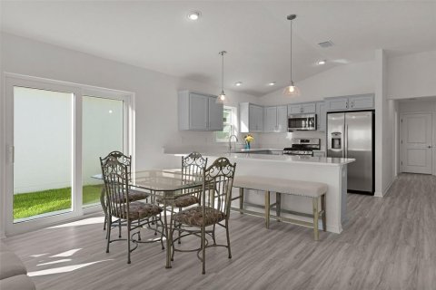 House in The Villages, Florida 3 bedrooms, 139.07 sq.m. № 2208905 - photo 15