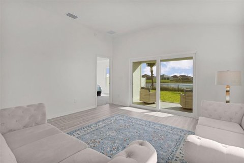 House in The Villages, Florida 3 bedrooms, 139.07 sq.m. № 2208905 - photo 12