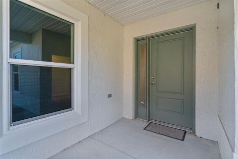 House in The Villages, Florida 3 bedrooms, 139.07 sq.m. № 2208905 - photo 5