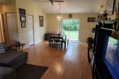 House in Palm Coast, Florida 3 bedrooms, 106.65 sq.m. № 1832145 - photo 11