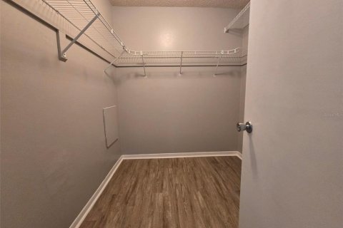 Condo in Tampa, Florida, 1 bedroom  № 1893661 - photo 10