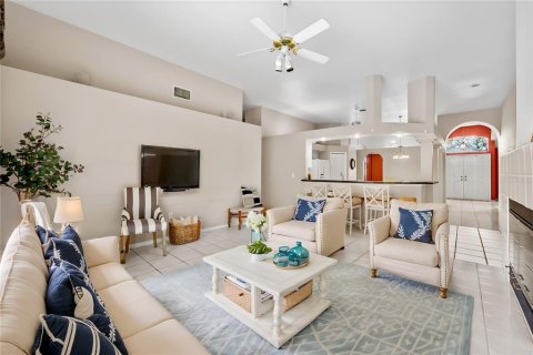 Villa ou maison à vendre à Tampa, Floride: 4 chambres, 218.51 m2 № 1829627 - photo 20