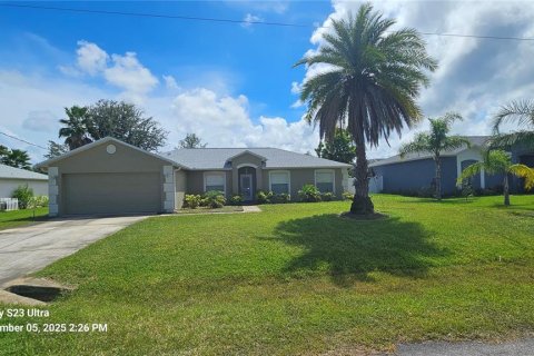 Casa en alquiler en Palm Coast, Florida, 4 dormitorios, 160.91 m2 № 1911487 - foto 1