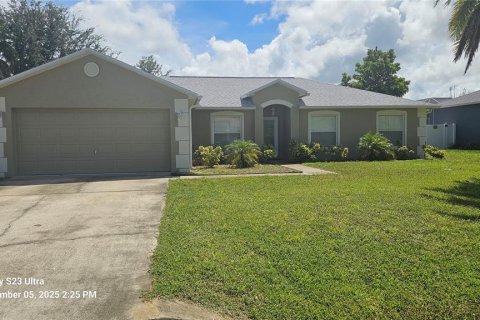 Casa en alquiler en Palm Coast, Florida, 4 dormitorios, 160.91 m2 № 1911487 - foto 2