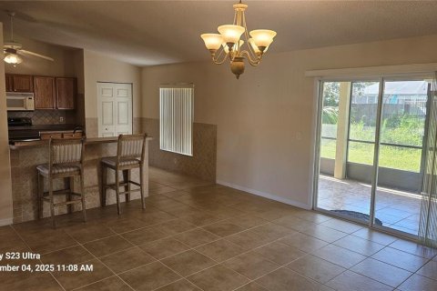 Casa en alquiler en Palm Coast, Florida, 4 dormitorios, 160.91 m2 № 1911487 - foto 4