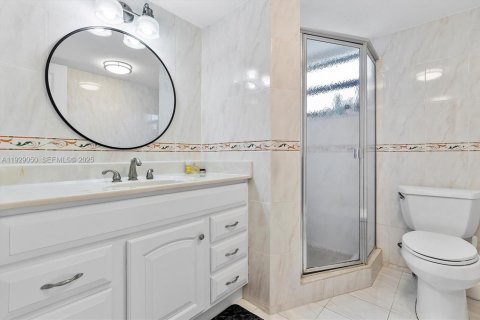 Copropriété à vendre à Hollywood, Floride: 2 chambres, 114.27 m2 № 1989662 - photo 10